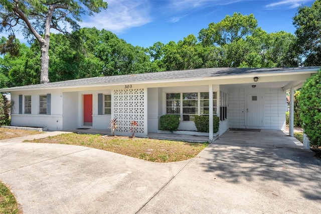 303 Shore Dr W, Oldsmar, FL 34677 - photo 2