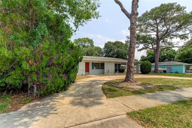 303 Shore Dr W, Oldsmar, FL 34677 - photo 38