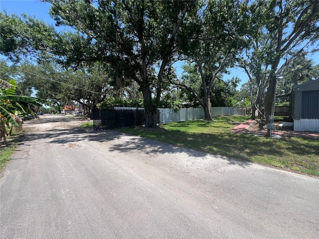 11224 Restwood Dr, Gibsonton, FL 33534