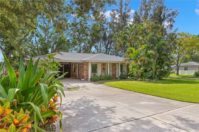 8431 Riverside Dr NE, Saint Petersburg, FL 33702 - photo 1