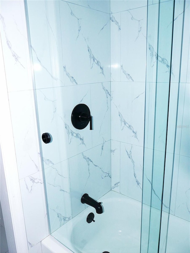 1302 Highview Rd, Brandon, FL 33510 - full bath with  shower combination