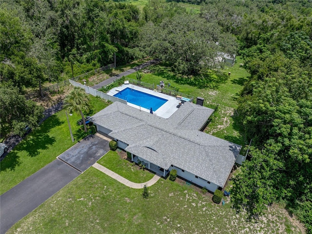 2937 Eagles Nest Rd, Fruitland Park, FL 34731 - view from above of property featuring a pool area and a forest