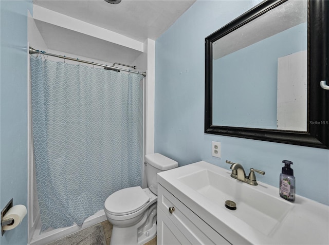 2937 Eagles Nest Rd, Fruitland Park, FL 34731 - bathroom with vanity and curtained shower