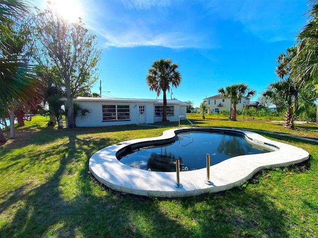 13534 Evelane Dr, Hudson, FL 34667 - swimming pool with a yard