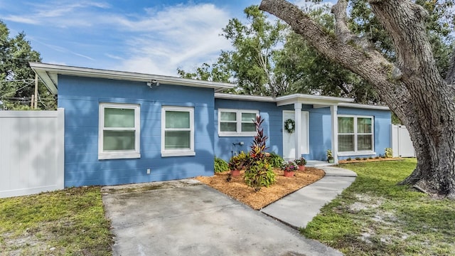 4601 N Emerald Ave, Tampa, FL 33614 - photo 2