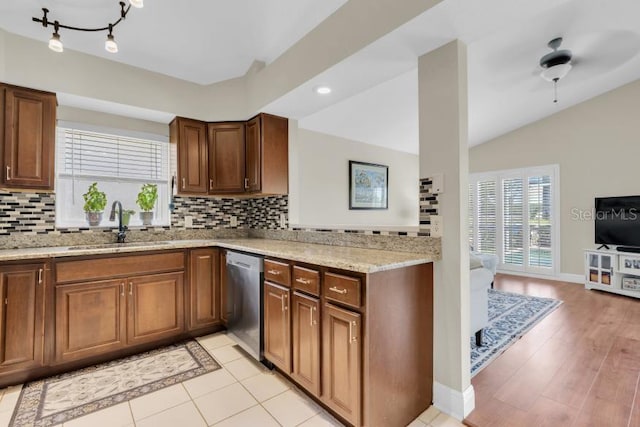 18806 Rue Loire, Lutz, FL 33558 - photo 13