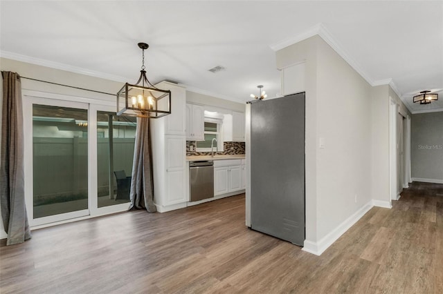 270 NE Boulevard N, Saint Petersburg, FL 33702 - photo 11