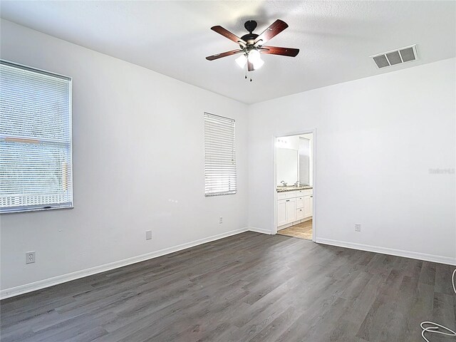 9314 Black Thorn Loop, Land O Lakes, FL 34638 - photo 16