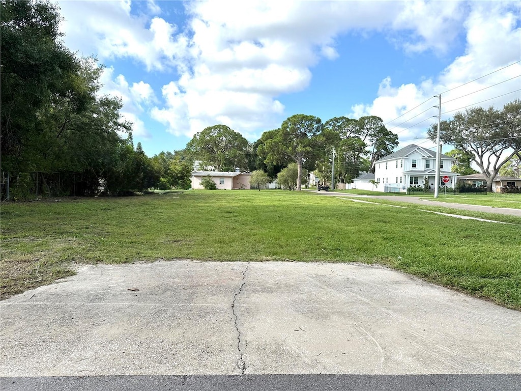 495 34th Ave N, Saint Petersburg, FL 33704 - photo 2