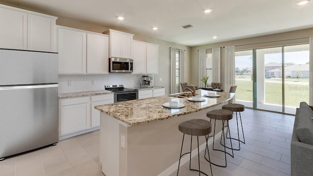 7755 Wheat Stone Dr, Zephyrhills, FL 33540 - photo 3