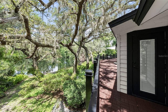 900 Oak Hollow Pl, Brandon, FL 33510 - view of yard with a water view