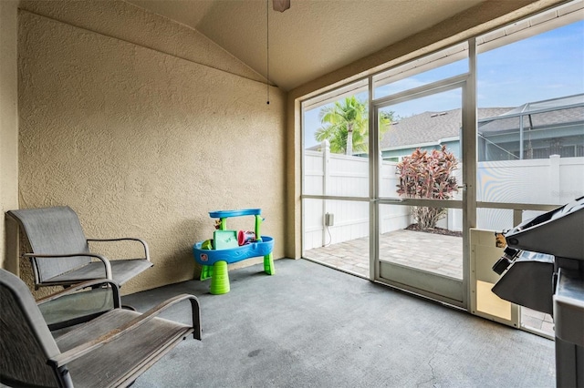 19351 Haskell Pl, Land O Lakes, FL 34638 - sunroom with vaulted ceiling