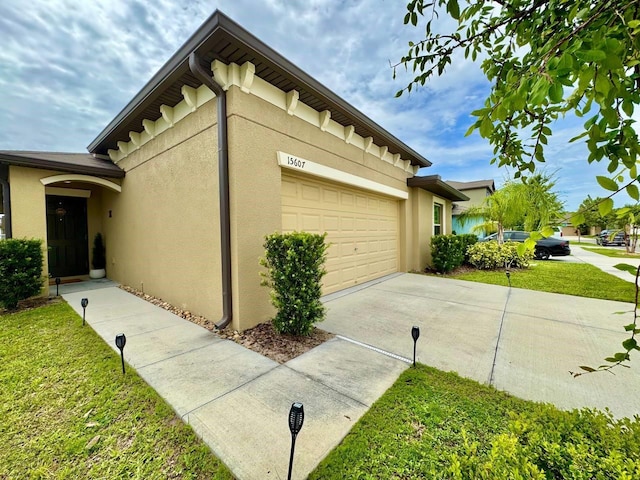 15607 Charr Island St, Sun City Center, FL 33573 - photo 2
