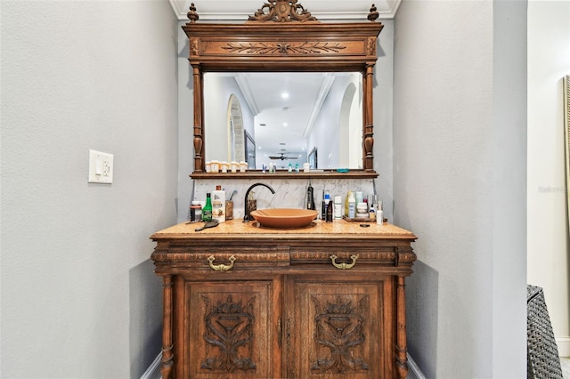 1020 Charles St, Clearwater, FL 33755 - bar area with a textured wall and crown molding