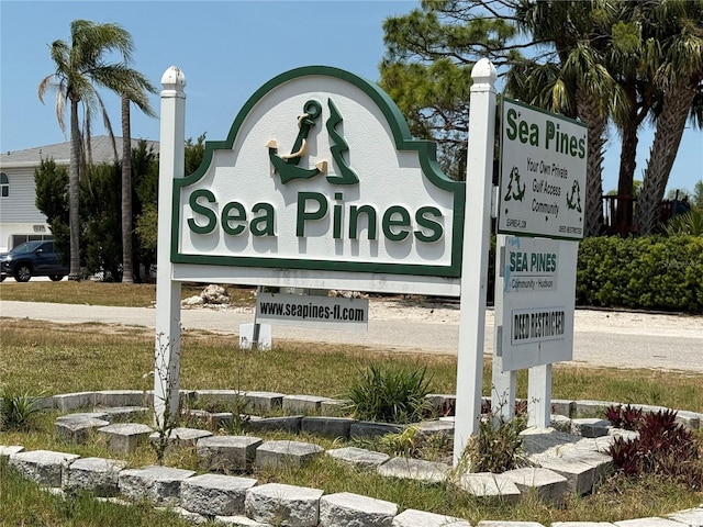 7400 Mako Dr, Hudson, FL 34667 - view of community sign
