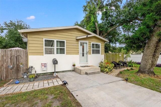 2526 26th St S, Saint Petersburg, FL 33712 - photo 1