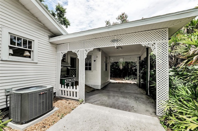 3115 W Hawthorne Rd, Tampa, FL 33611 - photo 20