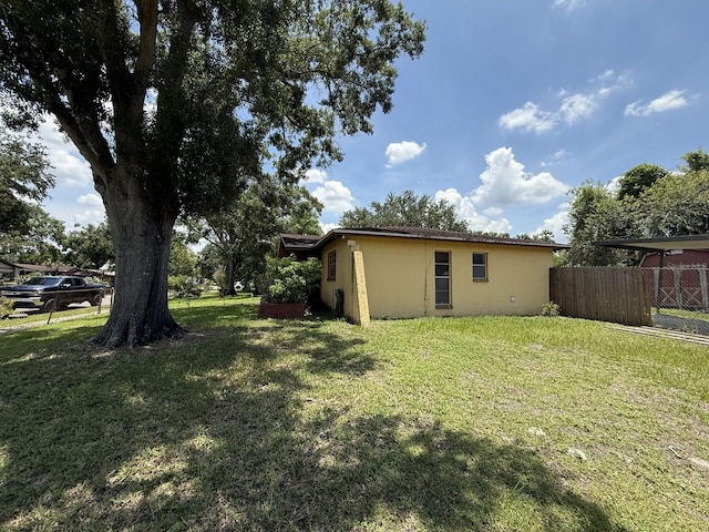 8609 Fish Lake Rd, Tampa, FL 33619 - photo 6