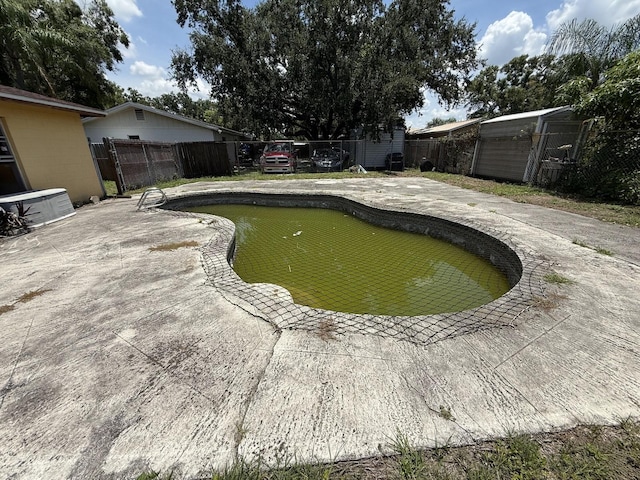 8609 Fish Lake Rd, Tampa, FL 33619 - photo 17