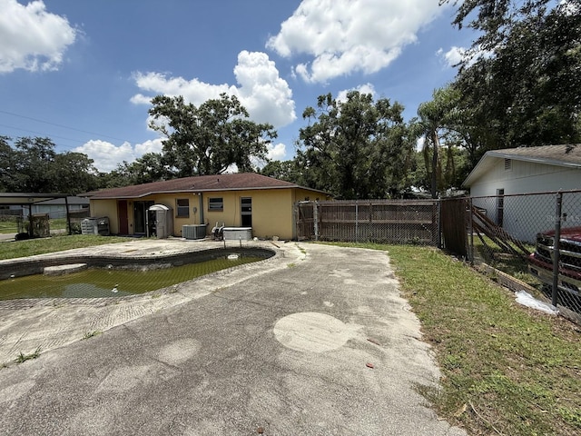 8609 Fish Lake Rd, Tampa, FL 33619 - photo 27