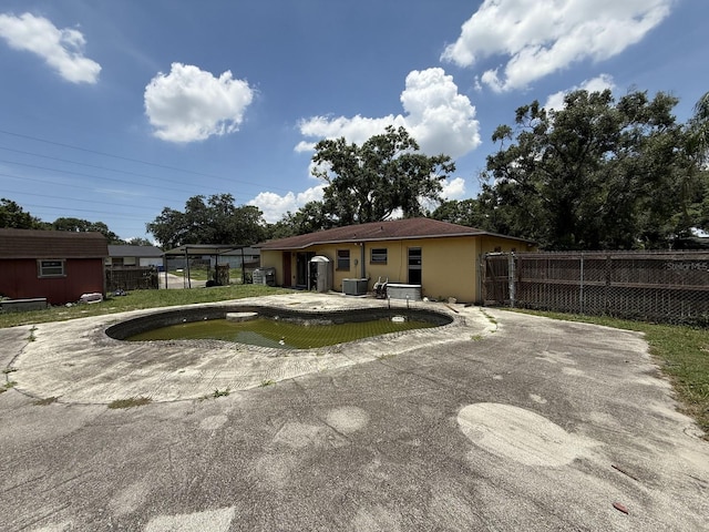8609 Fish Lake Rd, Tampa, FL 33619 - photo 28