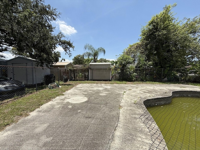 8609 Fish Lake Rd, Tampa, FL 33619 - photo 32