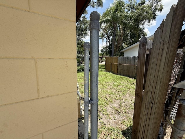 8609 Fish Lake Rd, Tampa, FL 33619 - photo 33