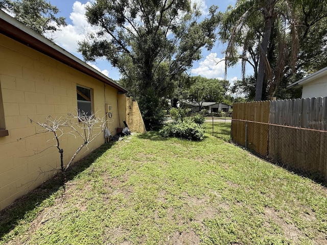 8609 Fish Lake Rd, Tampa, FL 33619 - photo 37