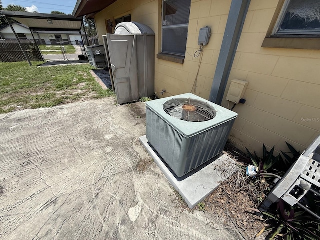 8609 Fish Lake Rd, Tampa, FL 33619 - photo 47