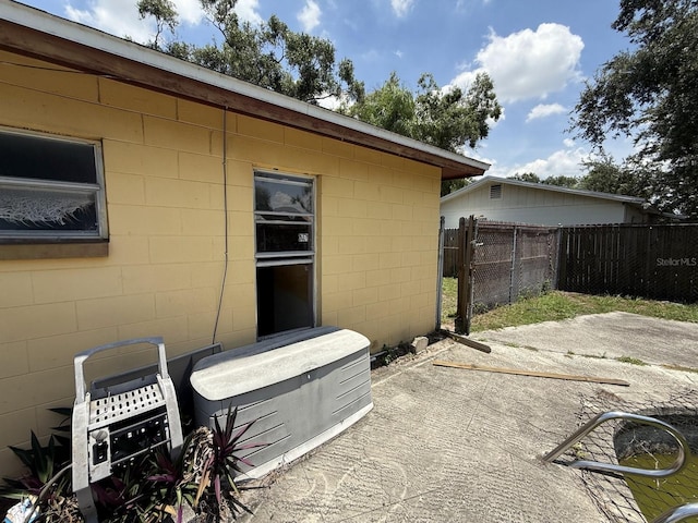 8609 Fish Lake Rd, Tampa, FL 33619 - photo 49