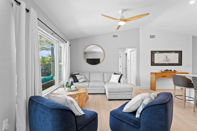 17735 1st St E, Redington Shores, FL 33708 - photo 2