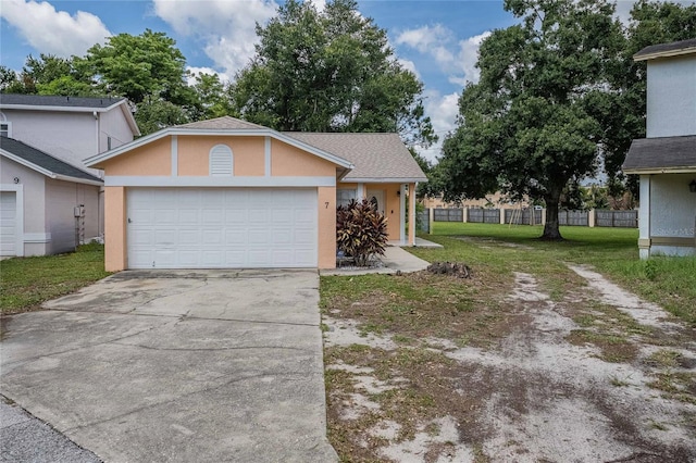 1100 Lowry Ave Unit 7, Lakeland, FL 33801 - single story home featuring driveway and stucco siding