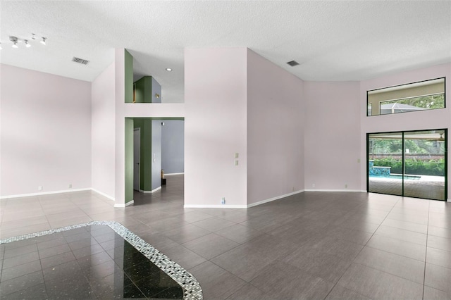 2845 Chelsea Pl S, Clearwater, FL 33759 - photo 5