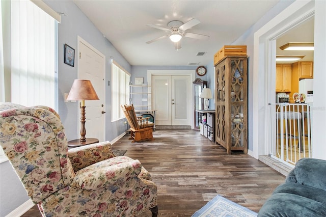 70 Arthur Ln, Winter Haven, FL 33880 - living room with wood finished floors and a ceiling fan