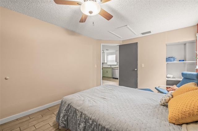 9504 Woodborough Ct, Tampa, FL 33615 - photo 28