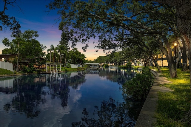 9213 Tudor Dr Unit B104, Tampa, FL 33615 - photo 2