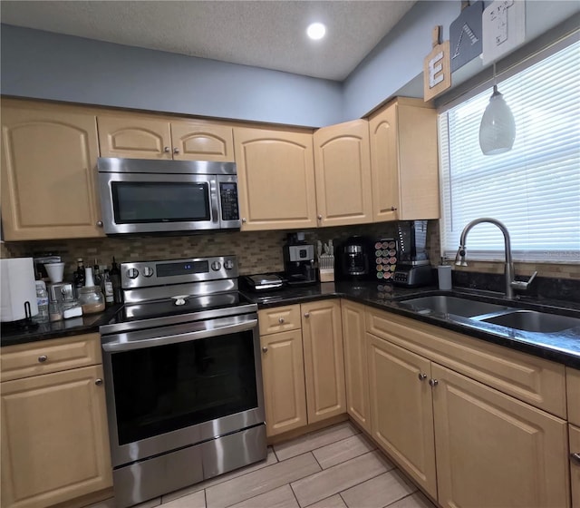 5928 Yorkshire Rd, Tampa, FL 33634 - photo 14