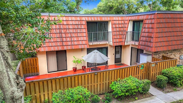 738 1st Ct, Palm Harbor, FL 34684 - photo 1