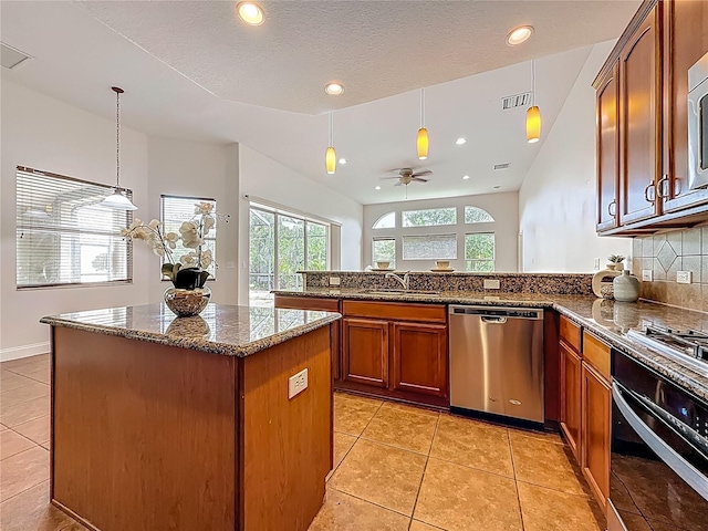 20626 Longleaf Pine Ave, Tampa, FL 33647 - photo 19