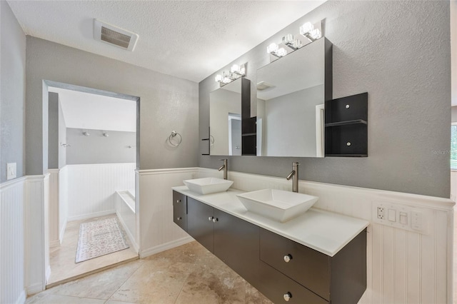 8764 Baywood Park Dr, Seminole, FL 33777 - photo 22