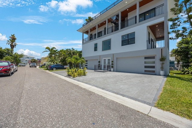 18077 3rd St E, Redington Shores, FL 33708 - view of asphalt road