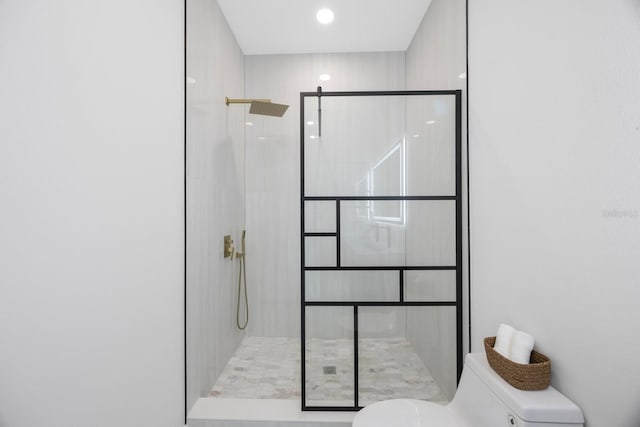 18077 3rd St E, Redington Shores, FL 33708 - full bath featuring walk in shower