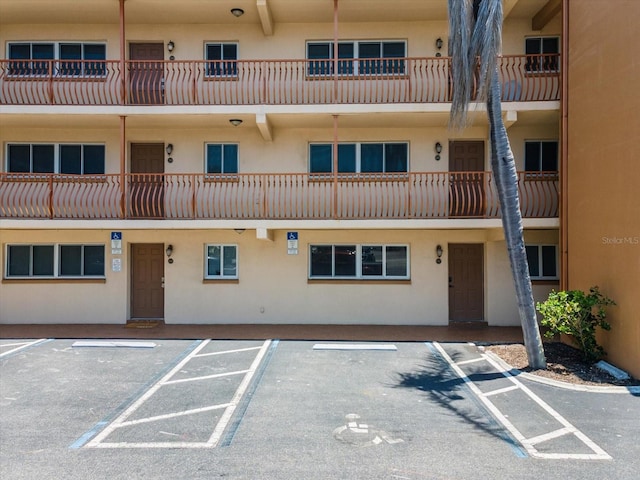 10265 Gulf Blvd Unit A107, Saint Petersburg, FL 33706 - view of property with uncovered parking