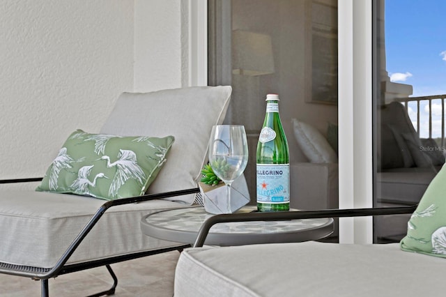 17735 Gulf Blvd Unit 502, Redington Shores, FL 33708 - detailed view of a textured wall