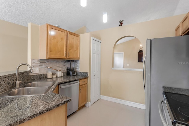 6210 Cannoli Pl, Riverview, FL 33578 - photo 9