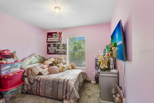 9826 Hound Chase Dr, Gibsonton, FL 33534 - bedroom featuring carpet and baseboards