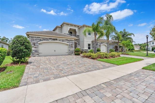 2321 Hollow Forest Ct, Wesley Chapel, FL 33543 - photo 2
