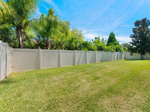 5116 Lakecastle Dr, Tampa, FL 33624 - photo 33
