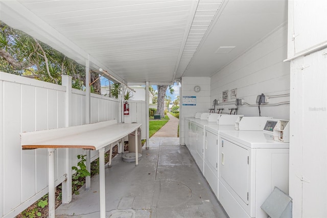 6015 Arlene Way, Bradenton, FL 34207 - view of patio with washing machine and dryer