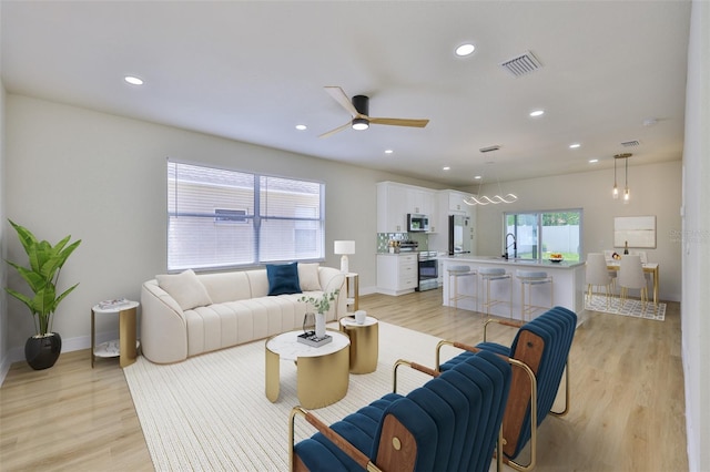 1007 Grand Canyon Dr, Valrico, FL 33594 - photo 2